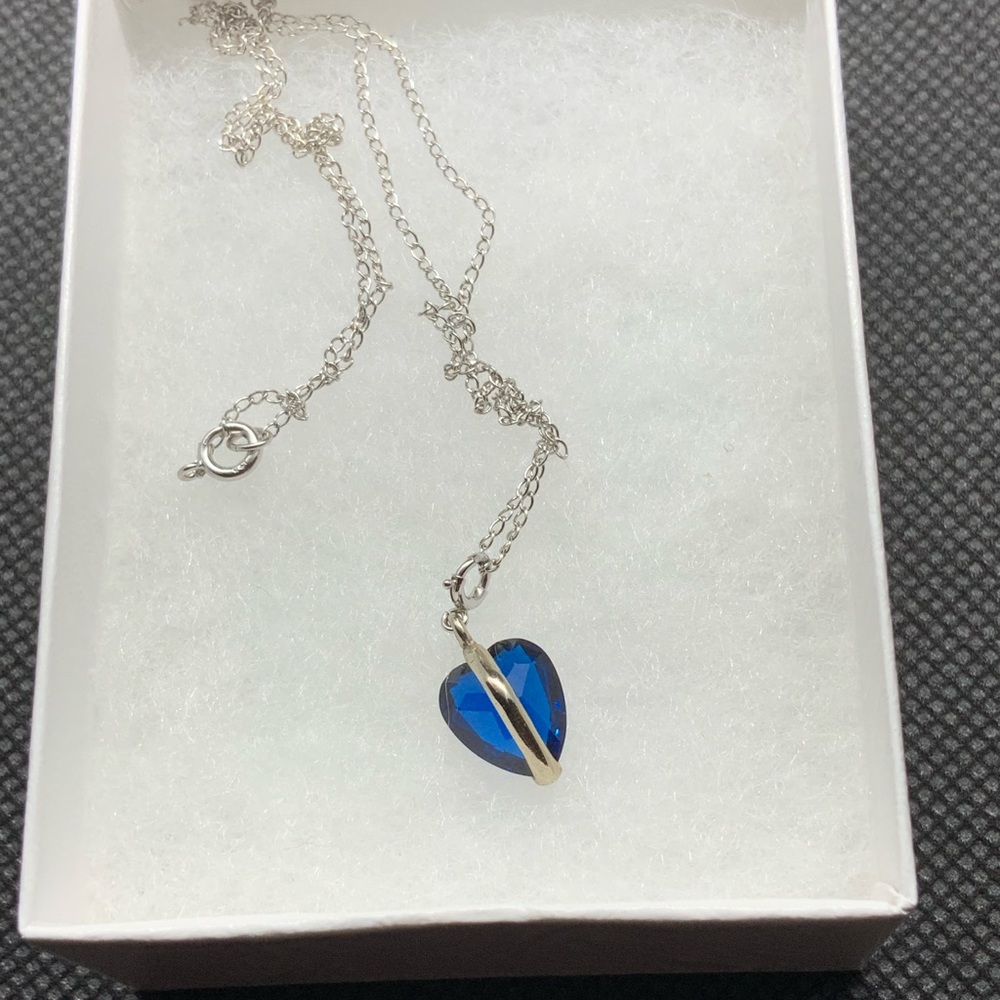 14 K White Gold Topaz Heart Shape Stone Necklace